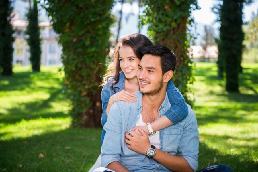 Keflavik's Romantic Escapade Walking Tour - Good To Know