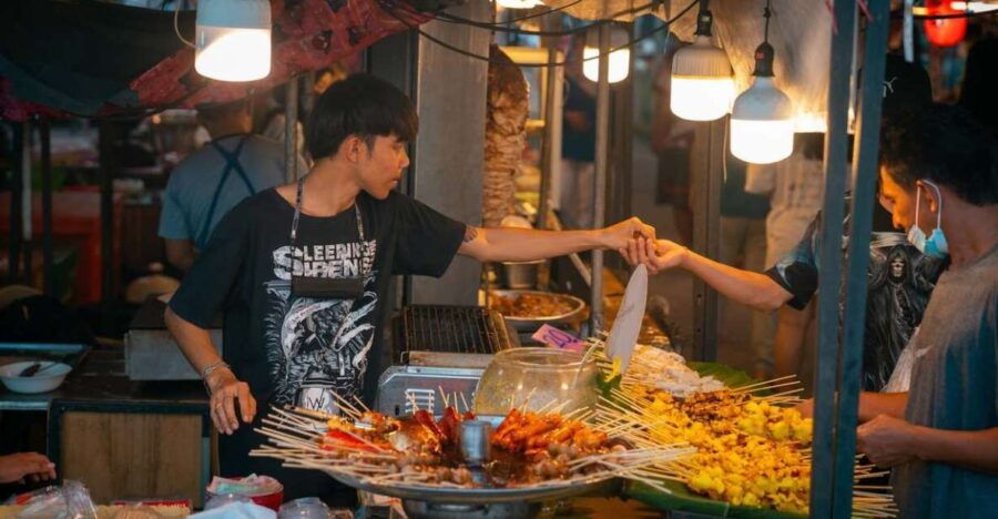 Khaolak Guide Tour to Sunday Market and Rescured Elephant