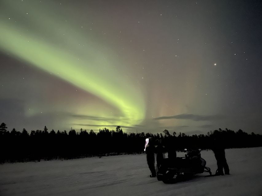 Kiruna: Guided Snowmobile Tour and Northern Lights Hunt