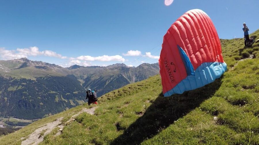 Klosters: Tandem Paragliding Experience Summer and Winter - Good To Know