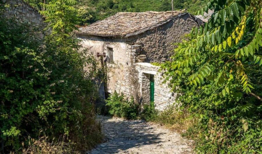Knosos & Authentic Crete With Local Experiences From Elounda - Good To Know