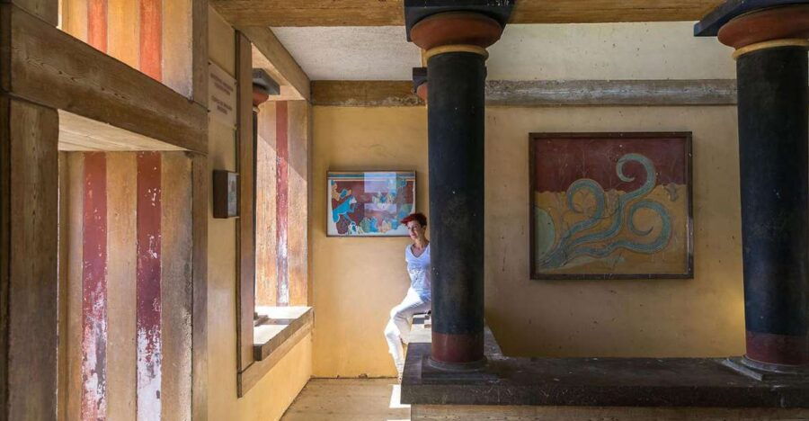 Knossos Palace: Private Guided Tour With Skip-The-Line Entry - Good To Know