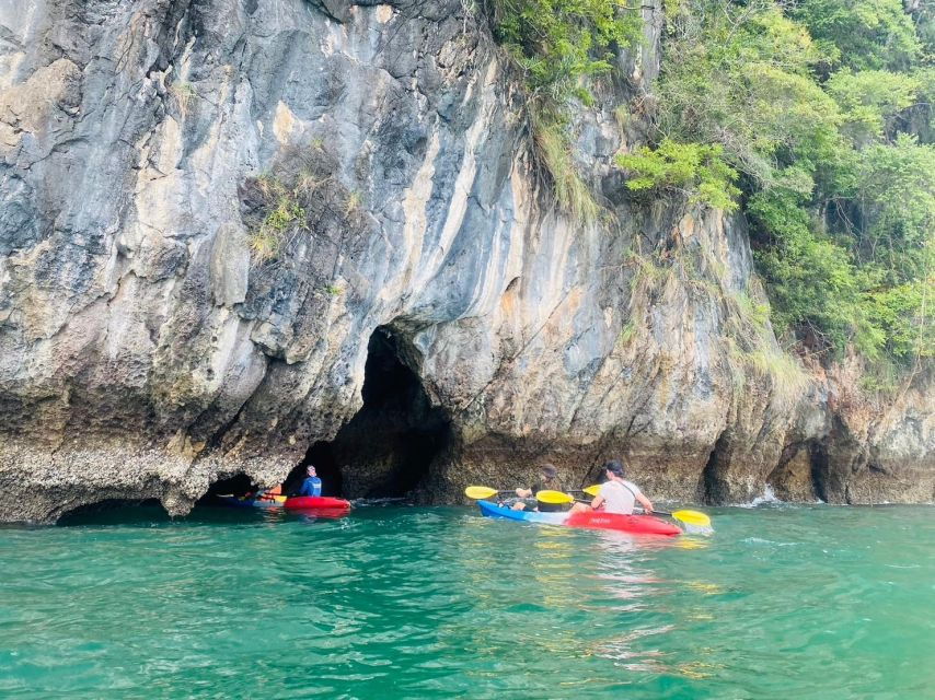 Ko Lanta: Mangrove Kayaking, Ko Talabeng, & Skull Island