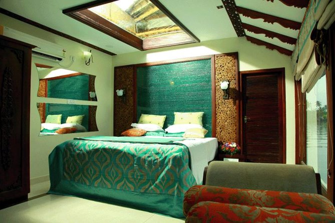 Kochi Private Tour: Overnight Alleppey Backwaters Luxury Houseboat Cruise - Good To Know