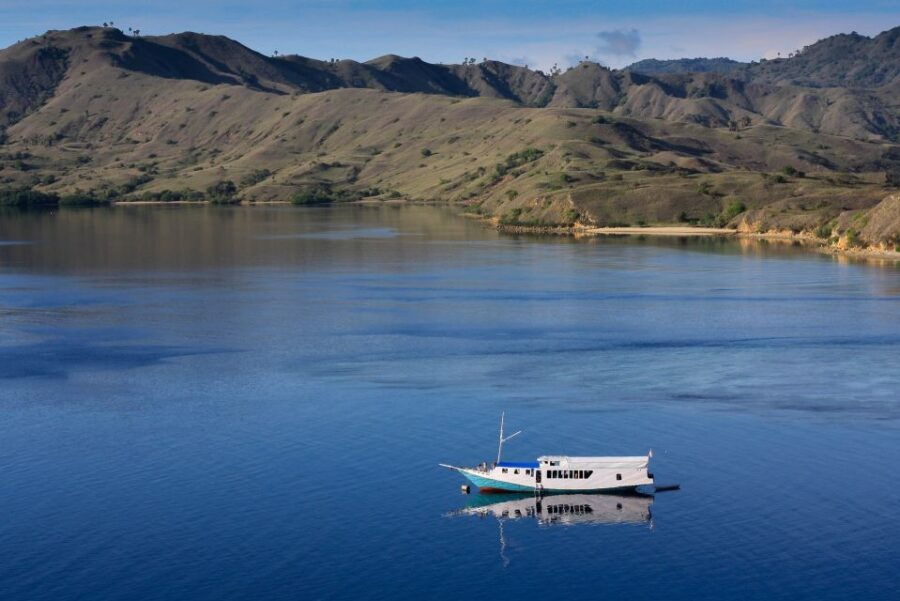 Komodo Islands: Private 2-Day Tour on a Wooden Boat - Good To Know