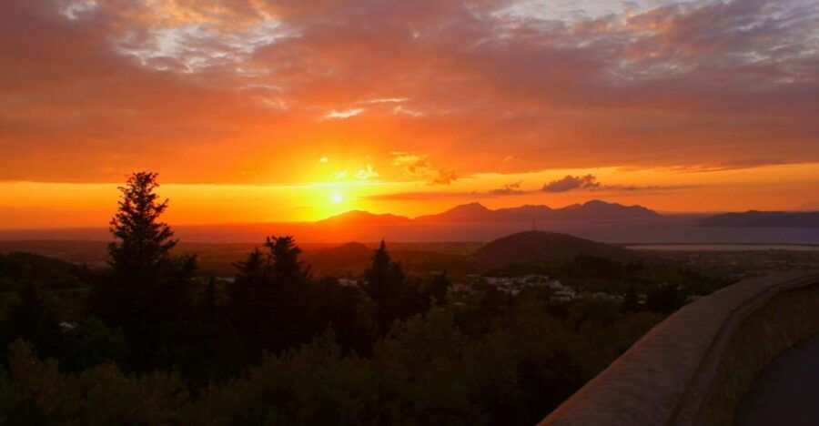 Kos: Roundtrip Bus Transfer to Mount Zia for Sunset Viewing