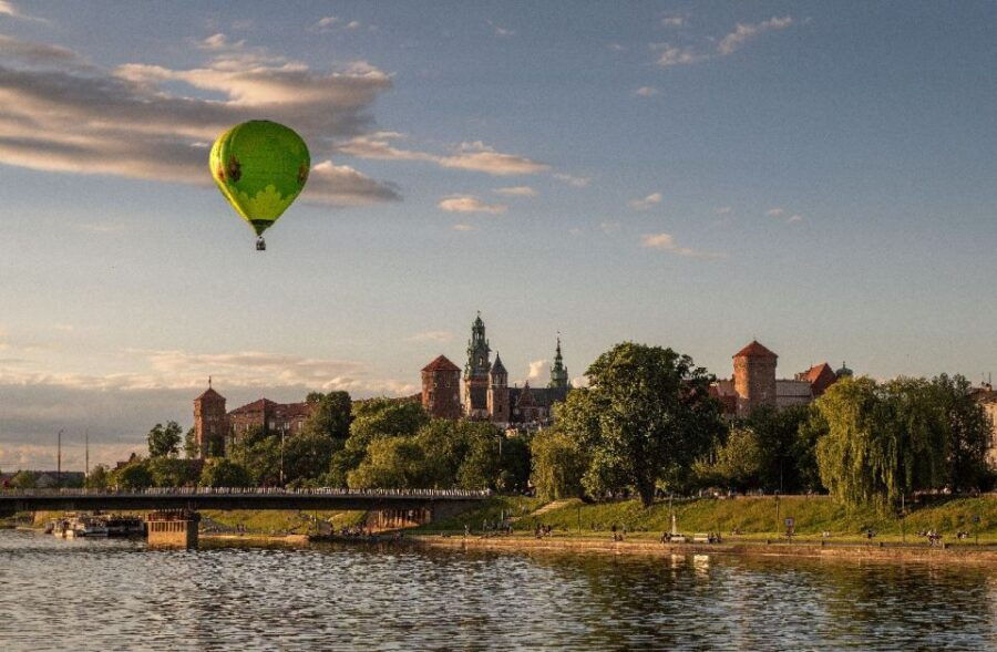 Kraków: Hot Air Balloon Flight With Champagne - Good To Know