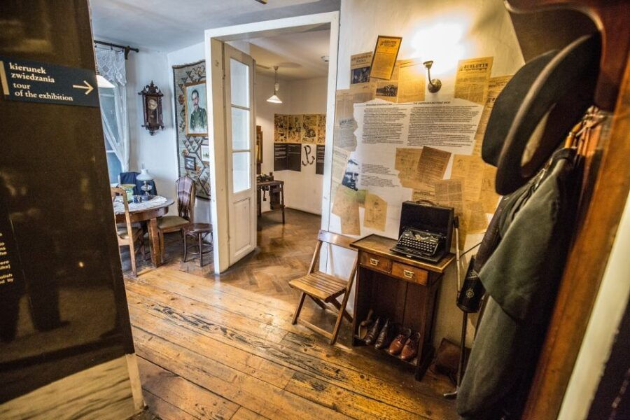 Krakow: Short Cruise and Schindler's Factory Guided Tour - Good To Know