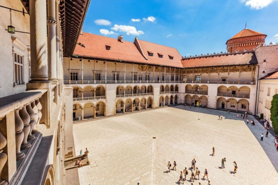 Krakow: Skip-the-Line Wawel Castle and Hill Guided Tour - Good To Know