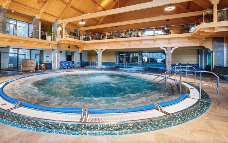 Krakow : ZakopaneChochołówThermal Springs One Day Tour - Good To Know