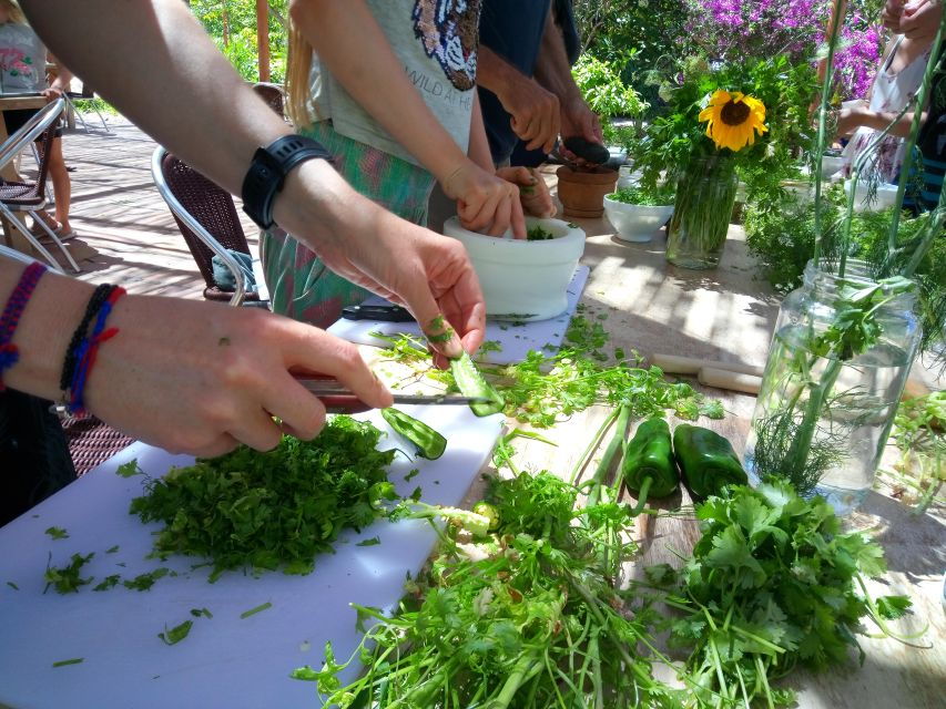 La Gomera Rural Life Experience: Mojo Workshop