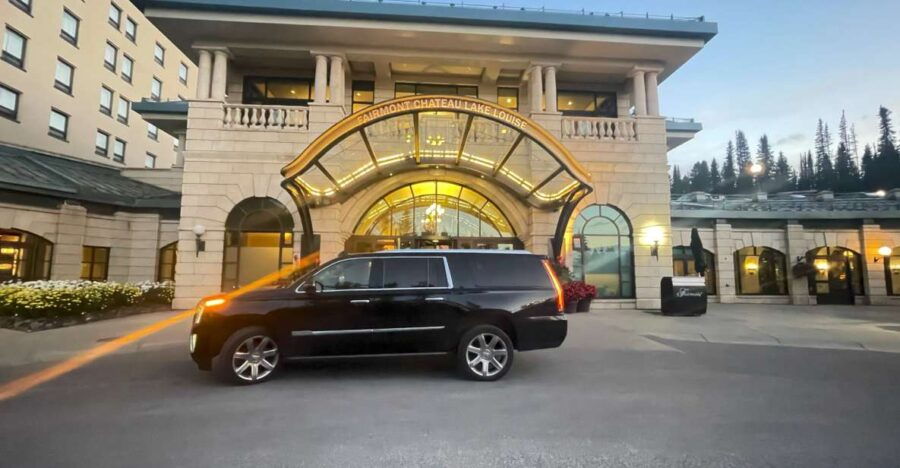 Lake Louise: Calgary to Lake Louise Private Transfer 1 Way