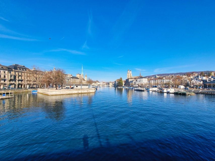 Lake Zurich: Smartphone Scavenger Hunt