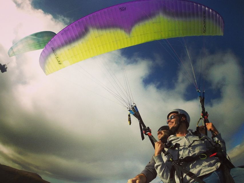 Lanzarote: Paragliding Flight With Video