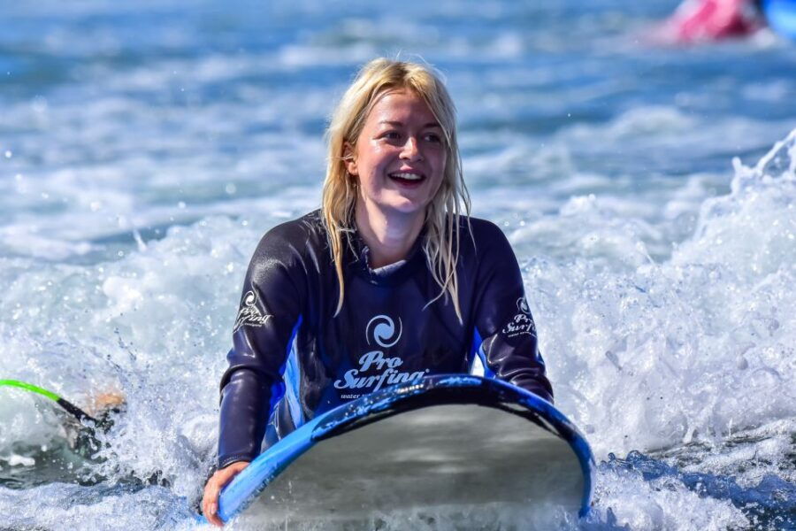 Las Palmas: Learn to Surf With a Special Price for Two Group