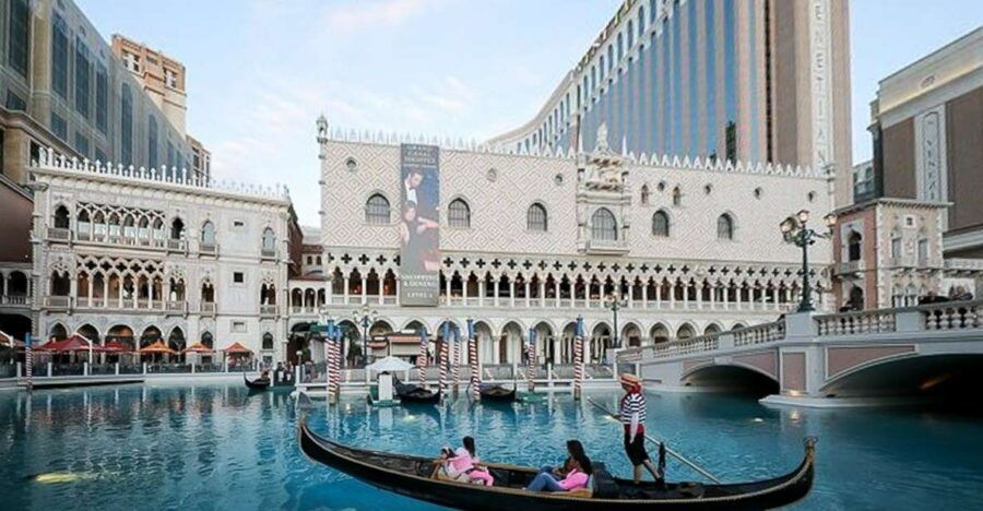 Las Vegas: Entry to Madame Tussauds With a Gondola Cruise - Good To Know