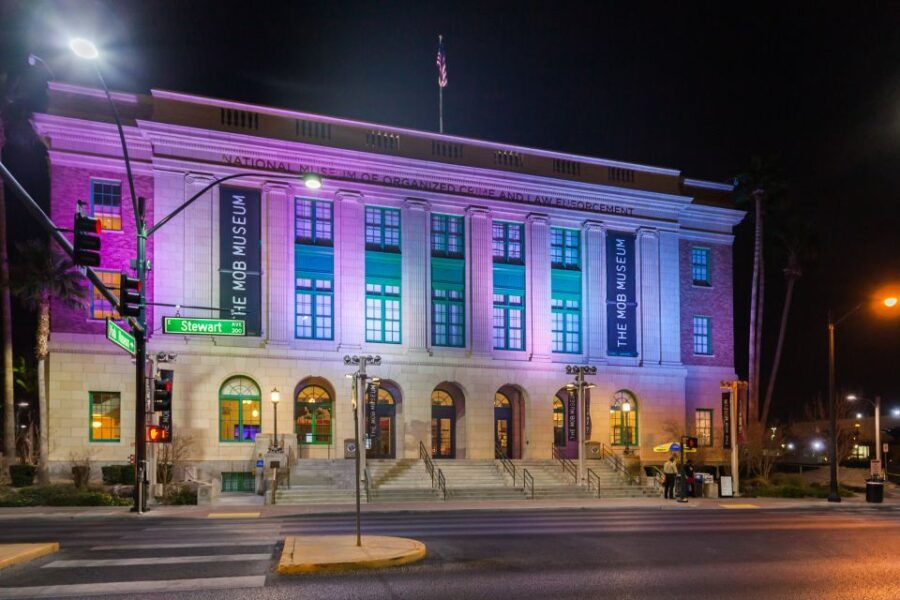 Las Vegas: Mob Vegas Downtown Walking Tour With Mob Museum