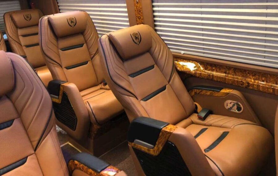 Limousine From Hanoi to Mai Chau