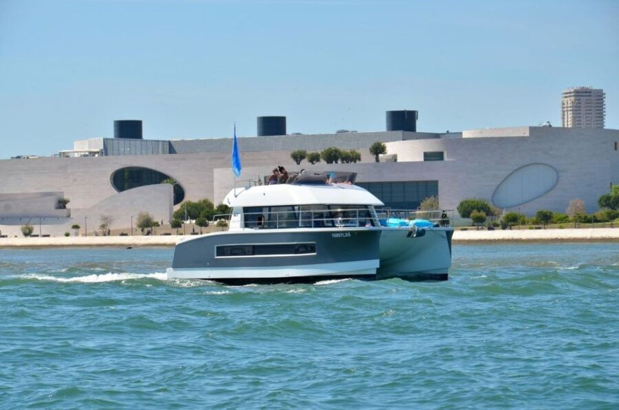 Lisbon 2-Hour Private Tour by Power Catamaran 18 People - Good To Know