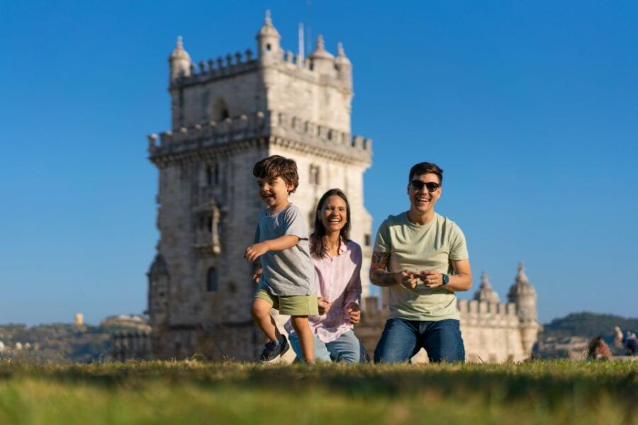 Lisbon: Belem Castle and Riverside Photoshoot - Good To Know