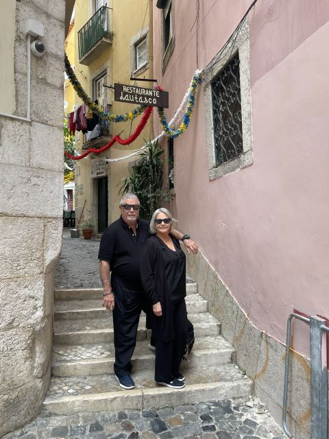 Lisbon: City Highlights Guided Tour With Hotel Transfers - Good To Know