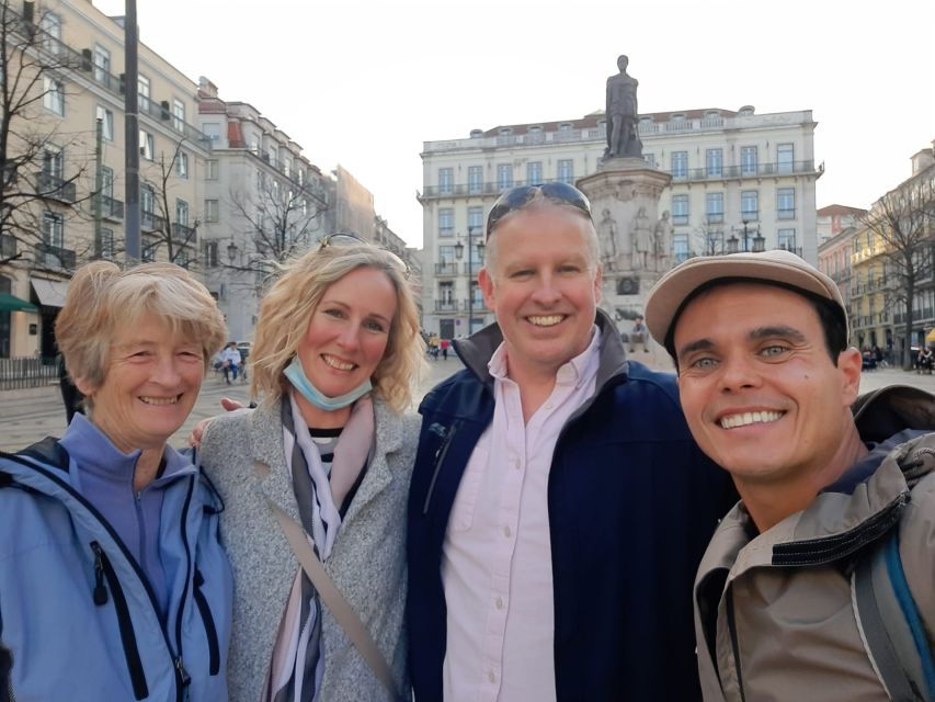 Lisbon: City Sightseeing Private Tour With Guide - Good To Know