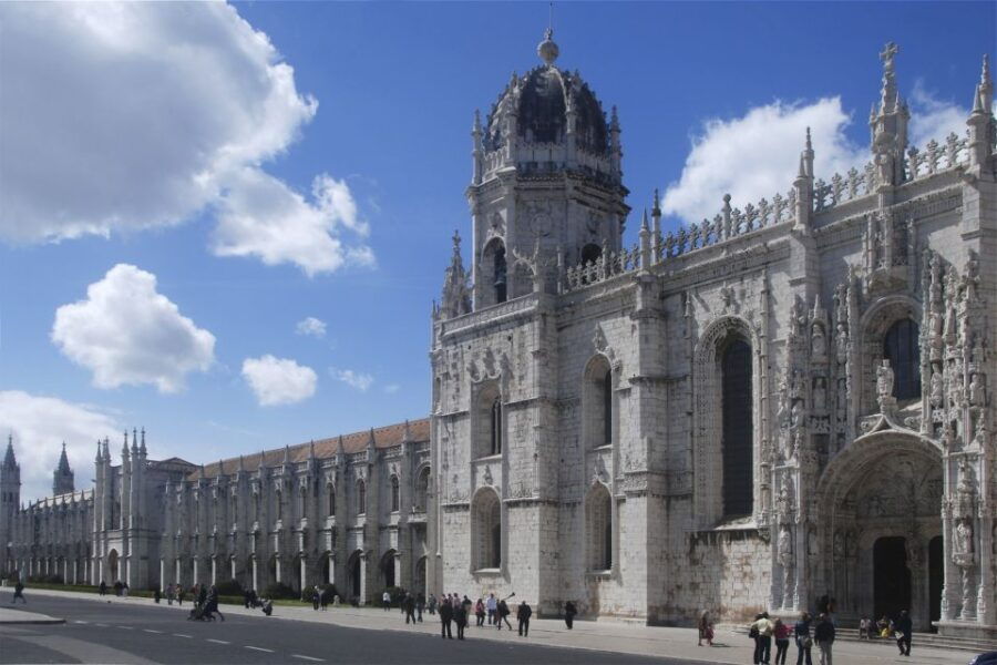 Lisbon: Full-Day Small Group City Sightseeing Tour - Good To Know