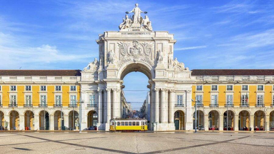 Lisbon: Full-Day Tour Thru the City With Local Guide - Good To Know