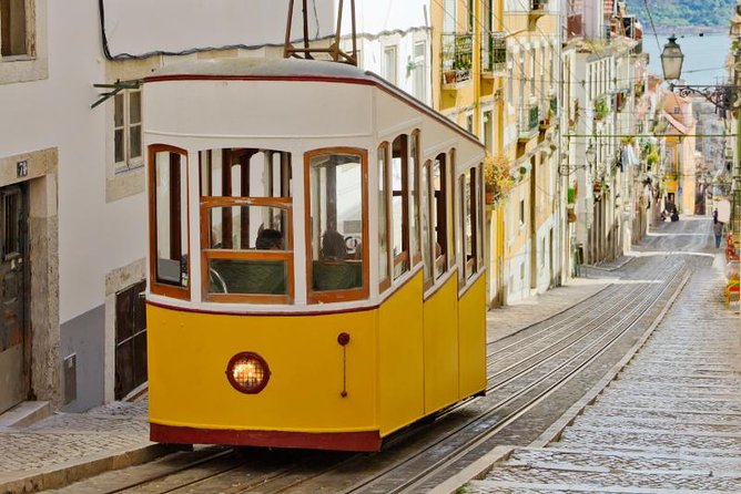 Lisbon in One Day Historic Private Tour - Tour Overview and Highlights