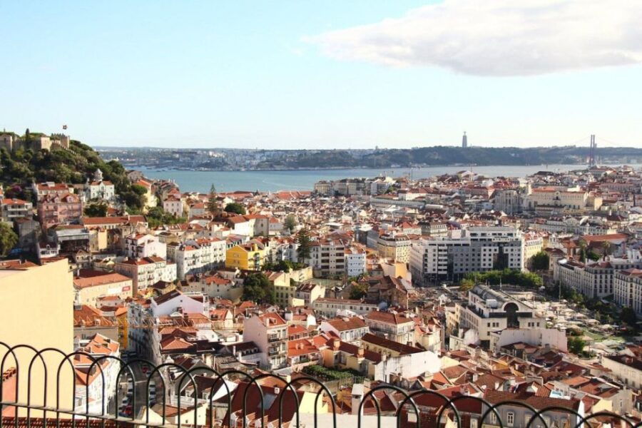 Lisbon: Private Guided Day Tour Including Belém and Cascais - Good To Know