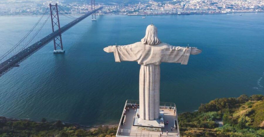 Lisbon: Private Sightseeing Car Tour W/ Jerónimos Monastery - Good To Know