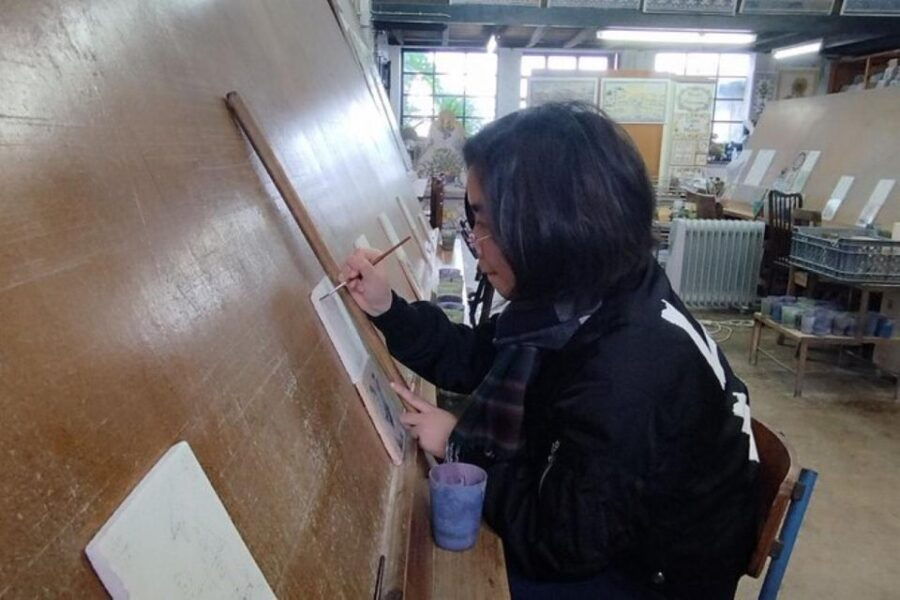 Lisbon: Private Tiles Workshop, Wine Tasting & Sesimbra Tour