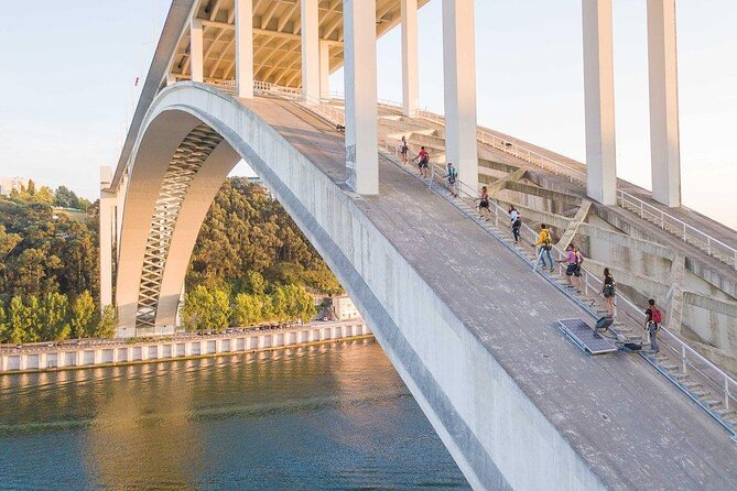 Lisbon Private Transfer to Porto With Sightseeing Stops - Good To Know