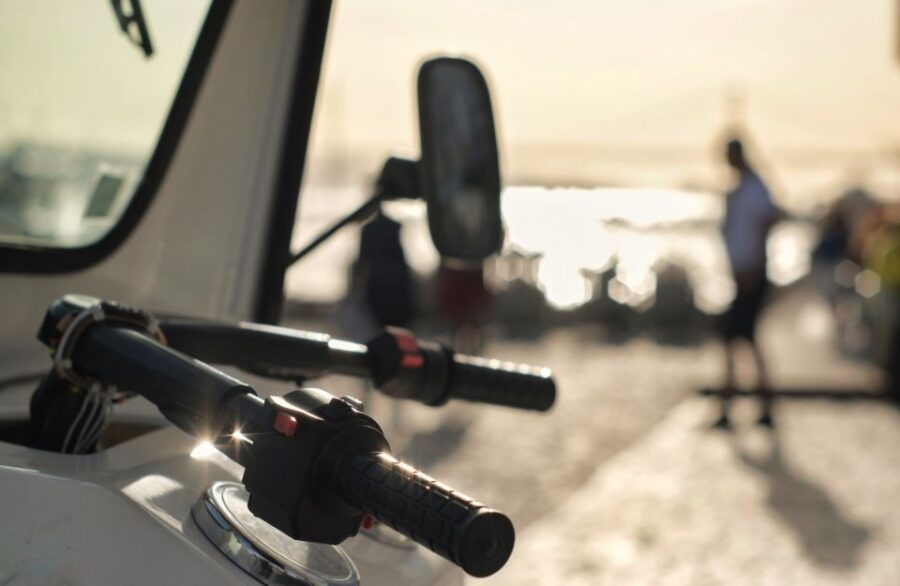 Lisbon: Romantic Tuk Tuk / Electric Car Tour - Good To Know