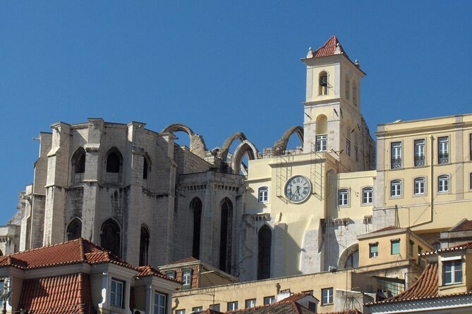 Lisbon Scavenger Hunt: Princes, Poets, Playwrights & Promenades - Good To Know