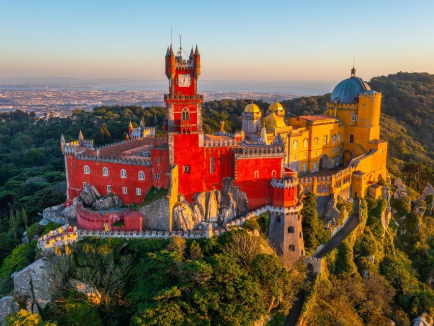 Lisbon: Sintra, Pena Palace & Cascais Day Trip - Good To Know