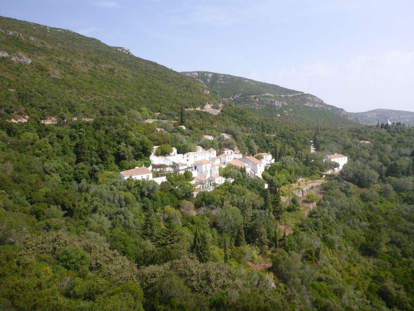 Lisbon: South City Sights and Cultural Tour With Wine - Good To Know