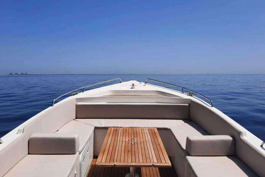 Lisbon: Sunset Boat Tour With Snacks & Drinks - Good To Know