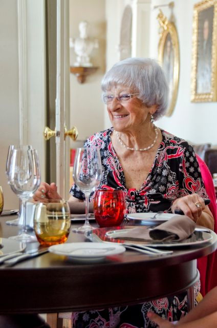 Lisbon Tailored, Fun and Private Photo Shoot - Good To Know