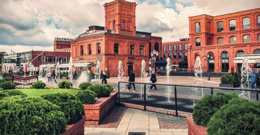 Lodz: Private City Walking Tour