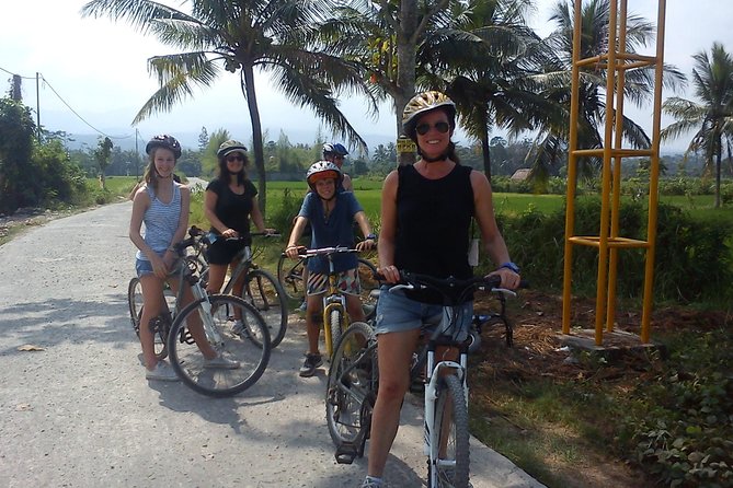 Lombok Bike Tour With an Amazing Tropical View