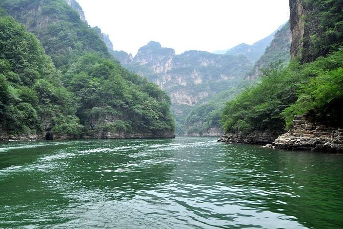 Longqingxia Gorge Cruise and Badaling Unrestored Great Wall Private Day Tour