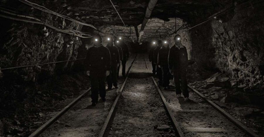 Longyearbyen: Historic Coal Mine Tour at Gruve 3 - Good To Know