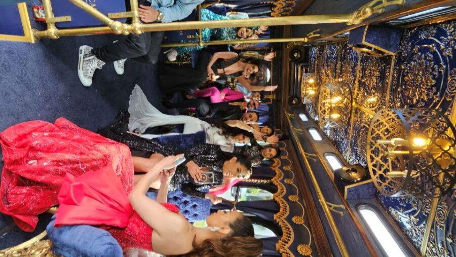 Los Angeles: Luxury Hollywood Sightseeing Trolley Tour - Tour Experience