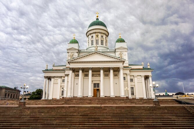 Love on the Streets of Helsinki – Romantic Walking Tour