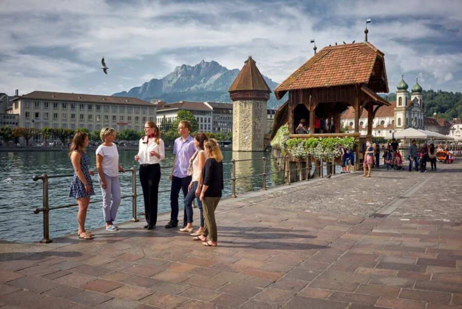 Lucerne: Guided Walking Tour With an Official Guide