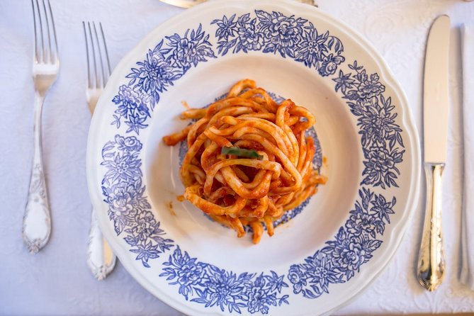 Lunch or Dinner and Cooking Demo at a Locals Home in Pescara
