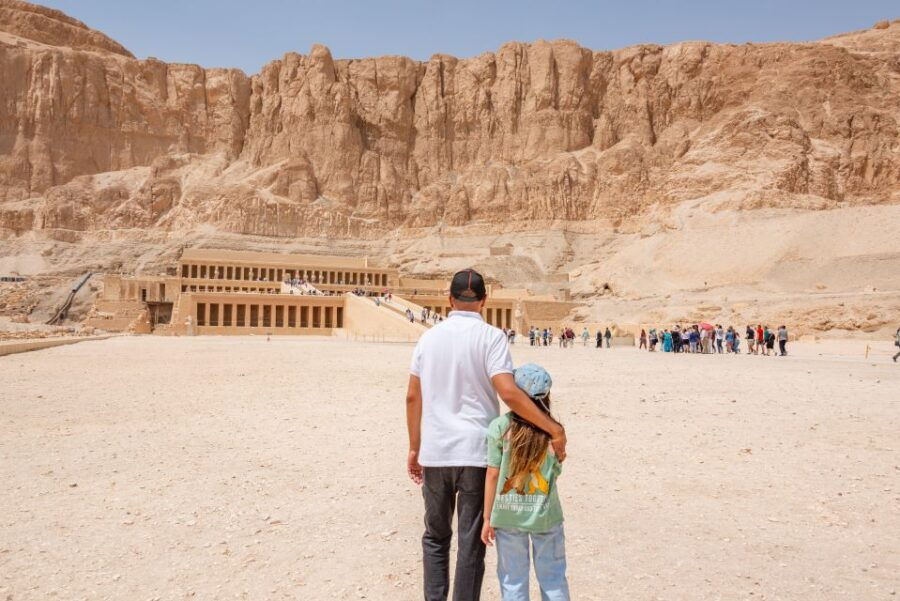 Luxor: West Bank Sightseeing Tour and Light Show - Good To Know
