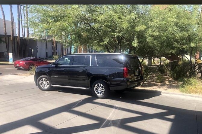 Luxury SUV Service From Pheonix to Flagstaff - Vehicle Features and Amenities