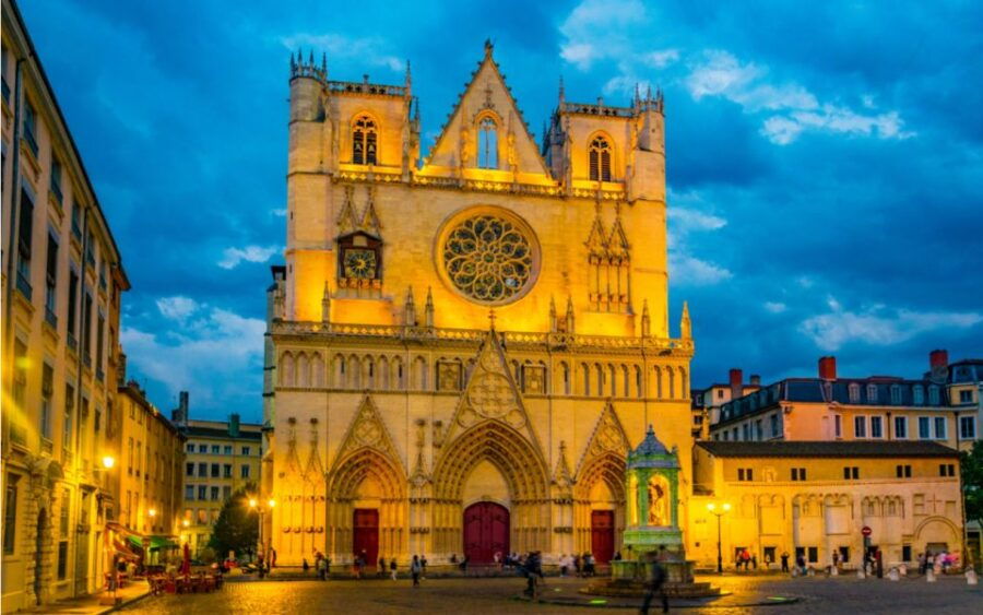 Lyon: Haunted City Exploration Game